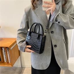 image-Women's Fashion Simple Solid Color Stone Pattern Crossbody Bag