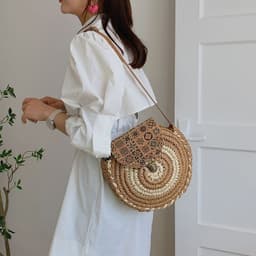 image-Shoulder Straw-weaved Crossbody Beach Casual Ethnic Style Mini And Simple Handmade Beach Bag