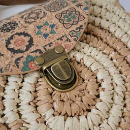 image-Shoulder Straw-weaved Crossbody Beach Casual Ethnic Style Mini And Simple Handmade Beach Bag