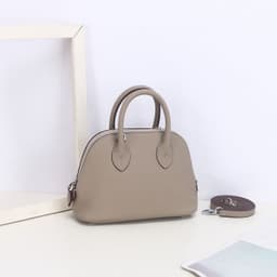 image-Women's Crossbody Genuine Leather Simple Shoulder Bag
