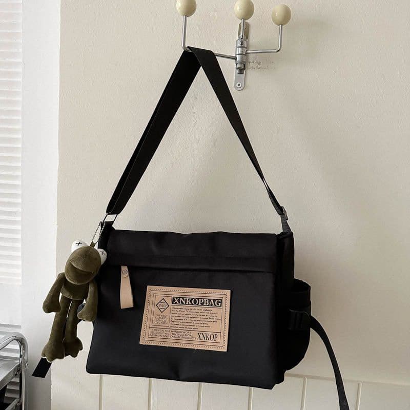 image-Fashionable All-match Casual Messenger Bag