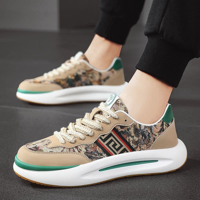 image-Men's Fashionable All-match Height Increasing British Youth Four Seasons Light Luxury Casual Shoes