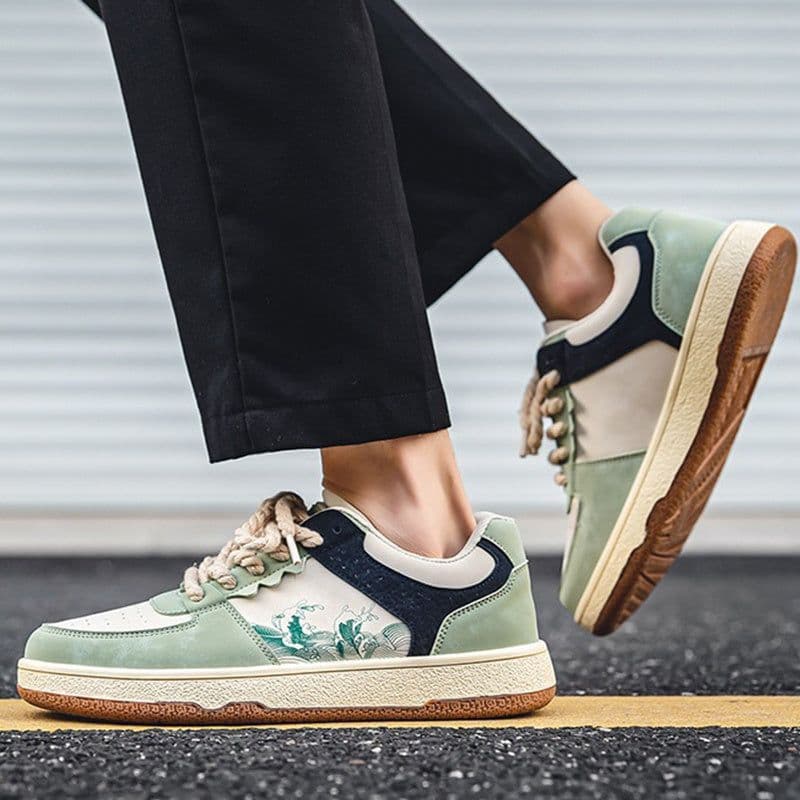 image-Lace-up Casual Shoes Men Soft Thick Sole Fashion Comfortable Breathable Flats Sneakers Student Platform Outdoor Walking Shoes