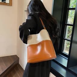image-New Simple Rui Camp Bucket Bag All-match Fashion Portable Crossbody