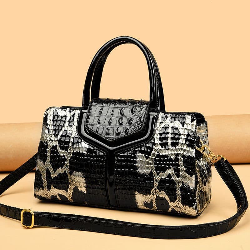 image-Women's Handbag Vintage Snake Pattern