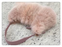 image-Fox Fur Stitching Women's Handbag Temperament Novel Zipper Design