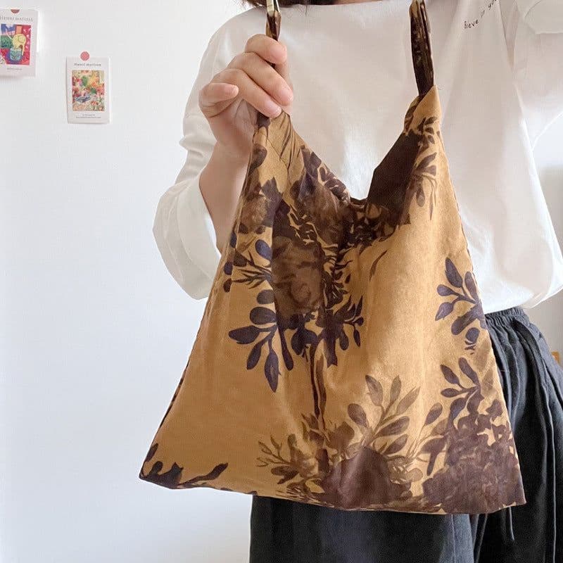 image-Retro Chinese Printed One-shoulder Crossbody Bag