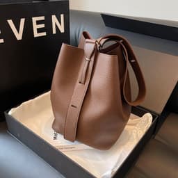 image-Retro Niche Bucket Bag Female Fashion