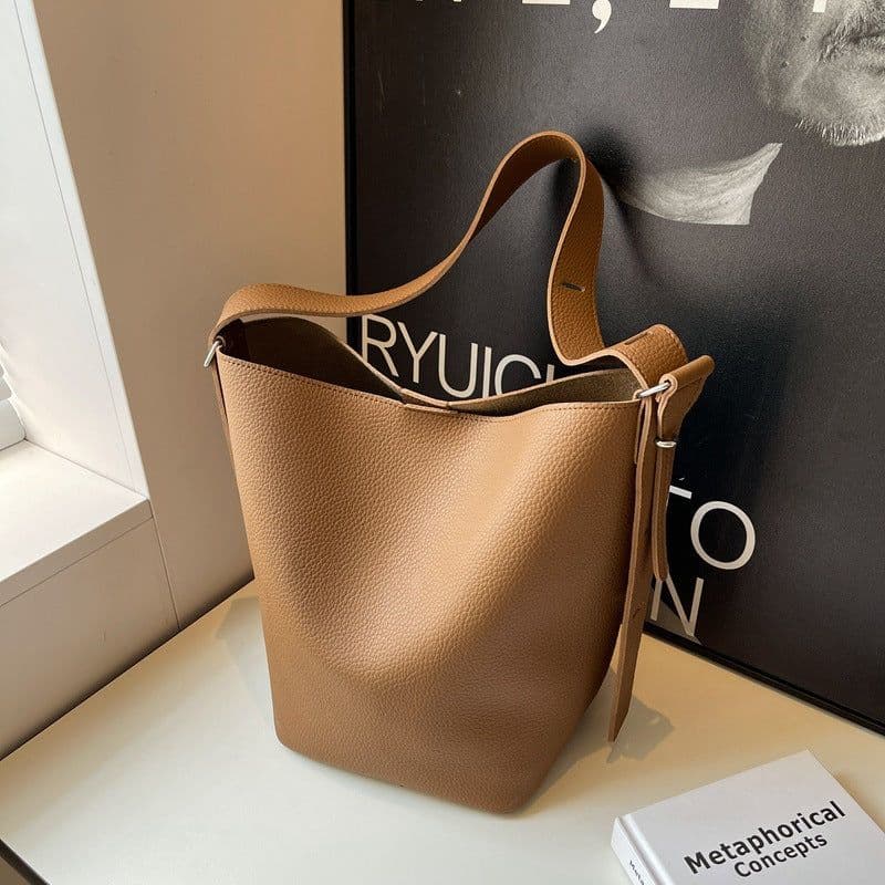 image-Retro Niche Bucket Bag Female Fashion