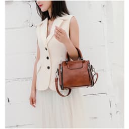 image-High-grade Portable Women's Large Capacity Korean Style Versatile Retro Simple Shoulder Messenger Bag