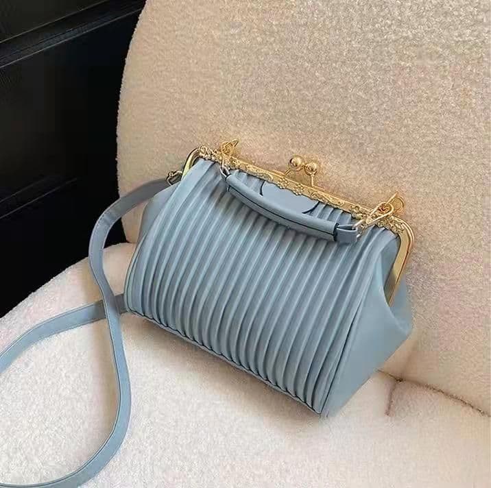image-Commuter Shoulder Western Style Pleated Crossbody Bag