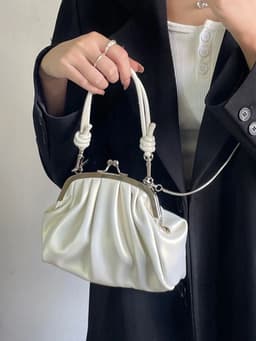 image-Casual Fashion Cloud Portable Cute Pleated Clip Bag