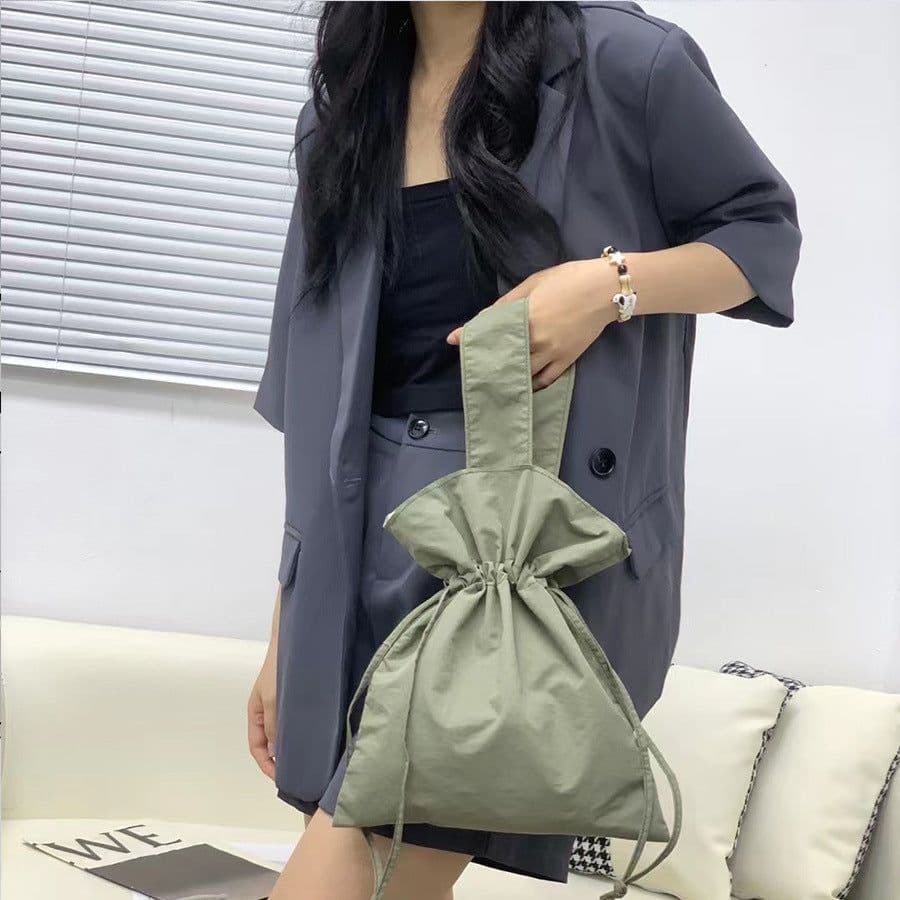 image-Women's Fashion Casual Simple Nylon Cloth Bucket Bag