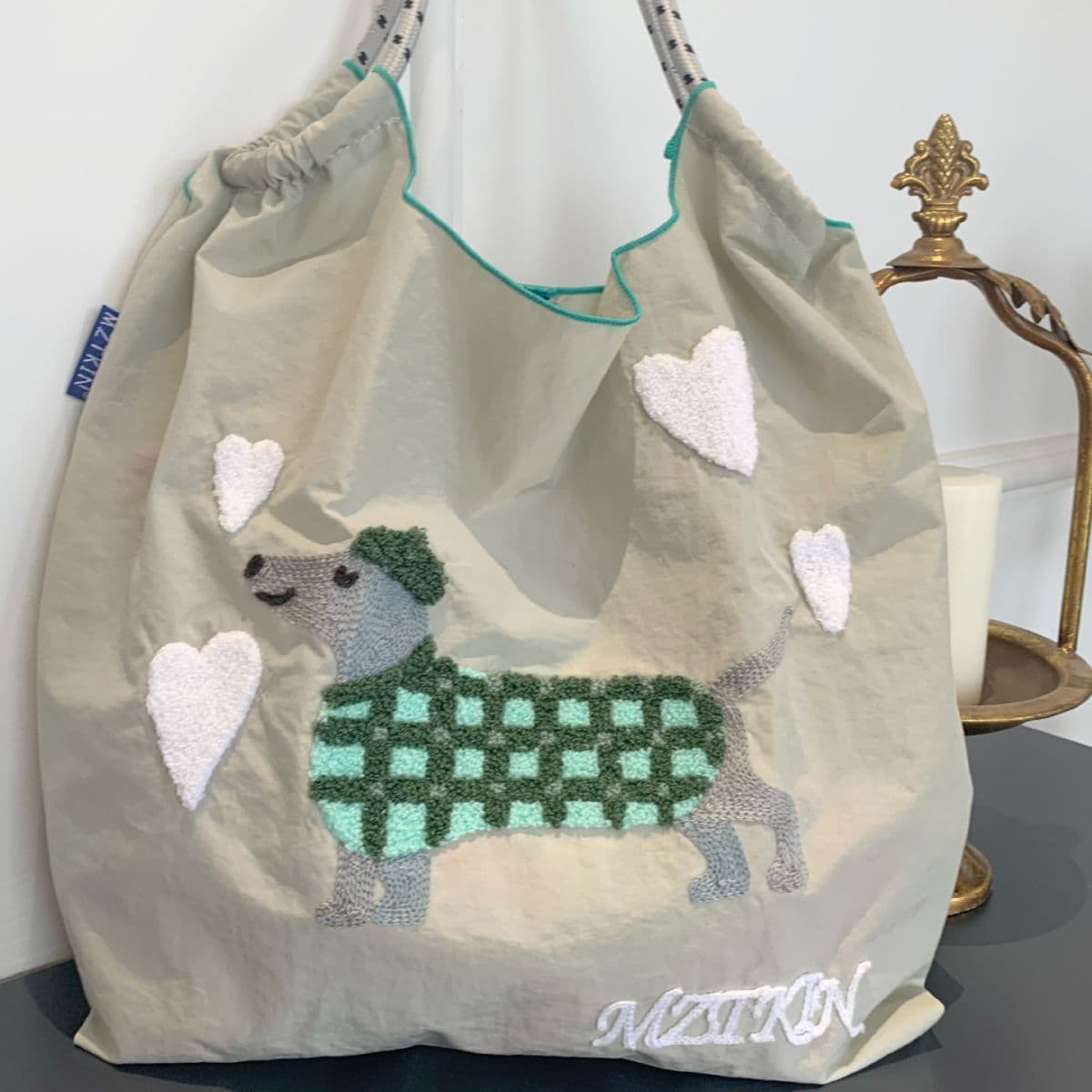 image-Embroidered Shopping Bag Hand-carrying Embroidered Nylon