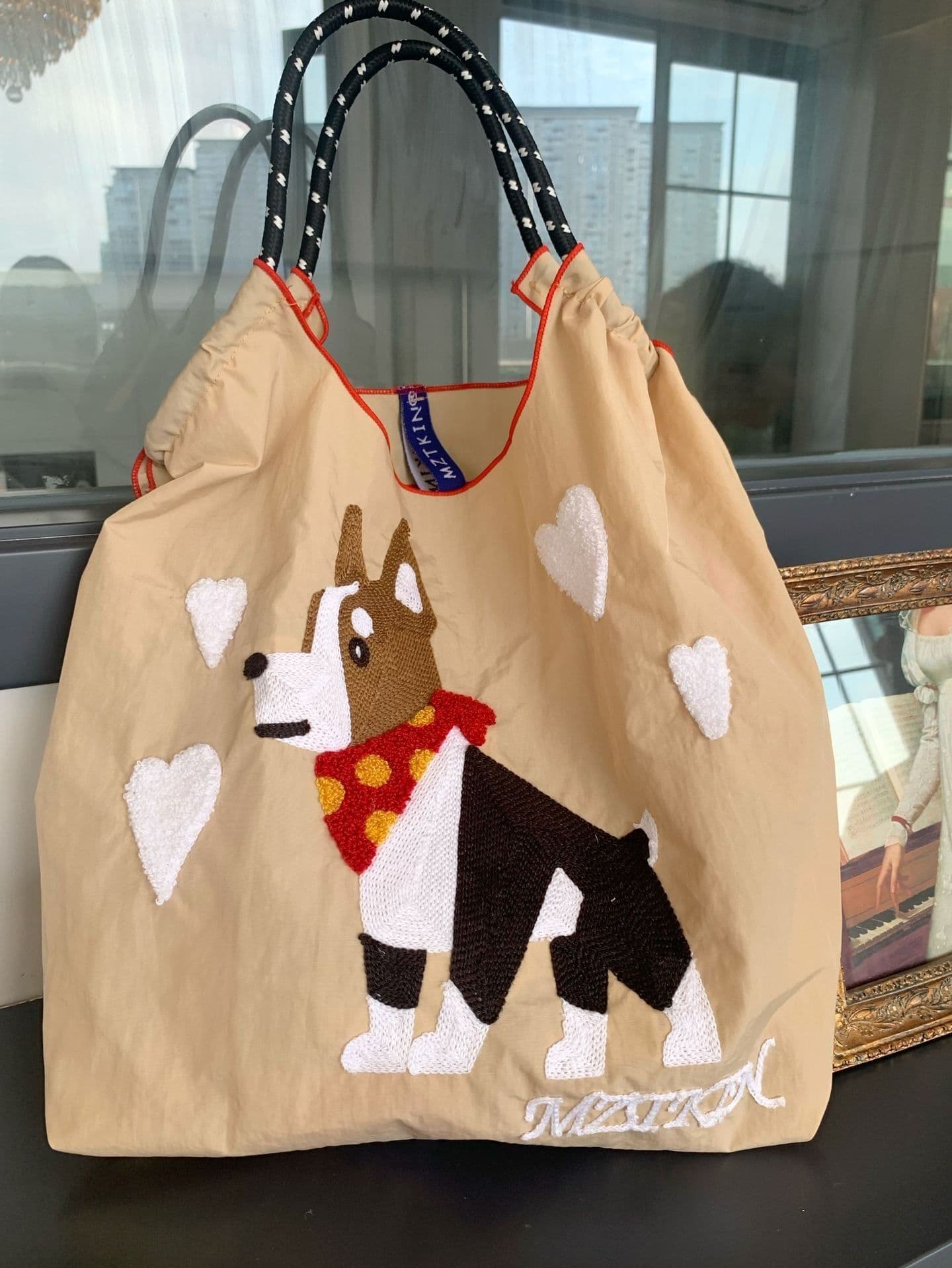 image-Embroidered Shopping Bag Hand-carrying Embroidered Nylon