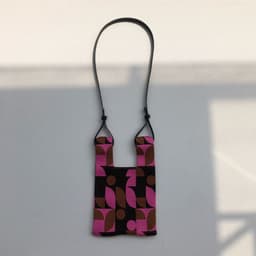 image-Women's Retro Rose Knitted Shoulder Bag