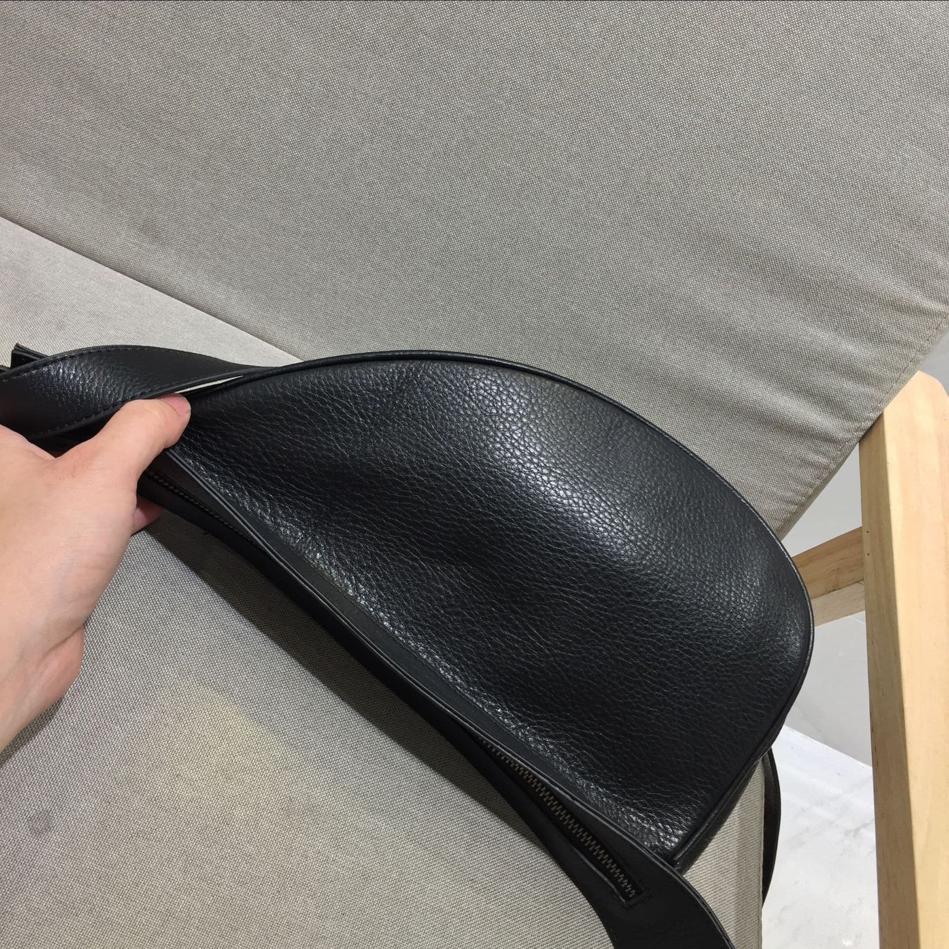 image-Retro Genuine Cattlehide Leather Surface Handmade Clothing Accessories Women's Shoulder Bag