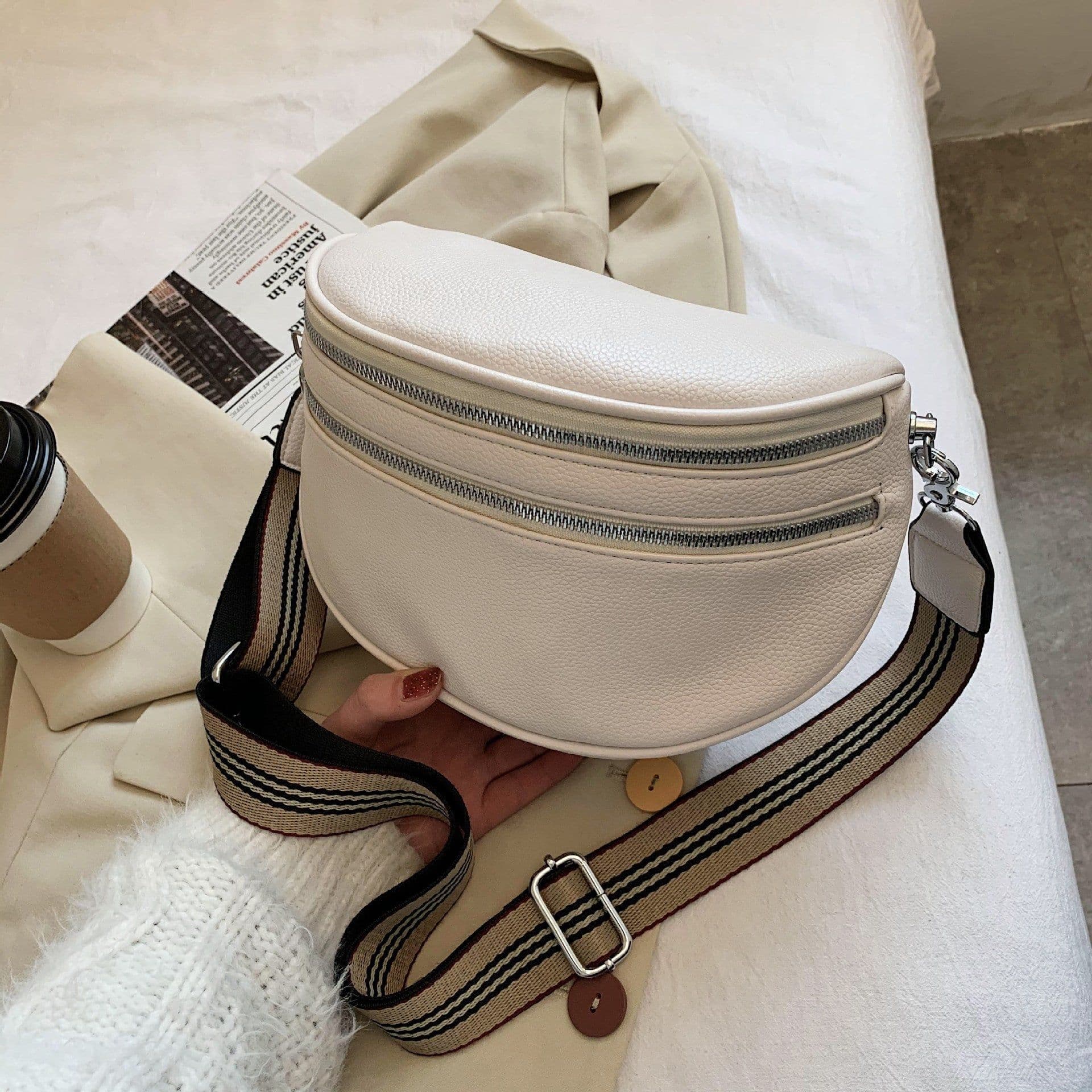 image-New Wide Shoulder Strap Waist Fashion Popular Western Style One Shoulder Women's Crossbody Bag