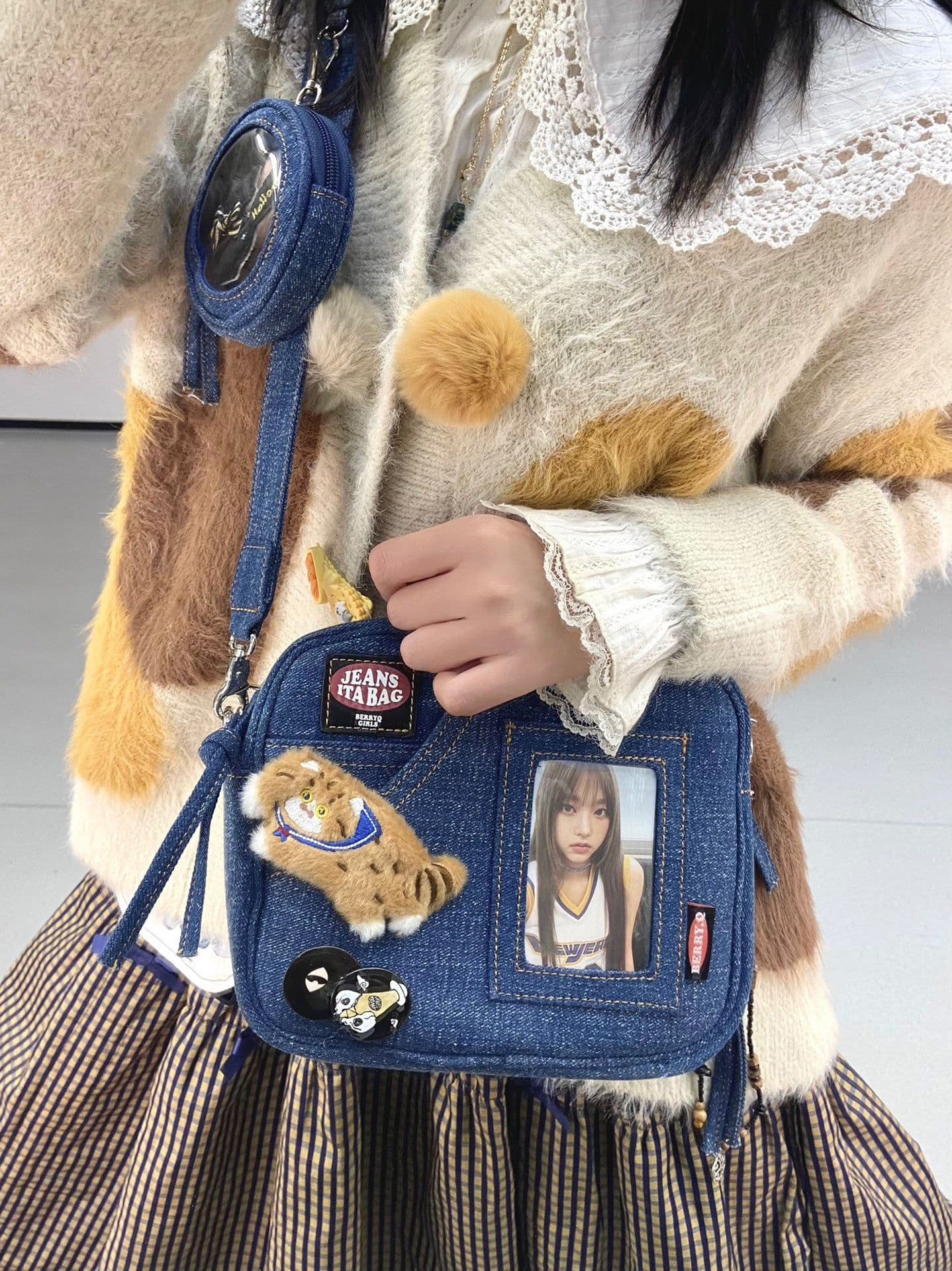 image-Versatile Handheld Leisure Mini Denim Bag Women
