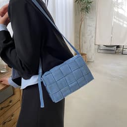 image-Women's Fashion All-match One-shoulder Crossbody Woven Bag