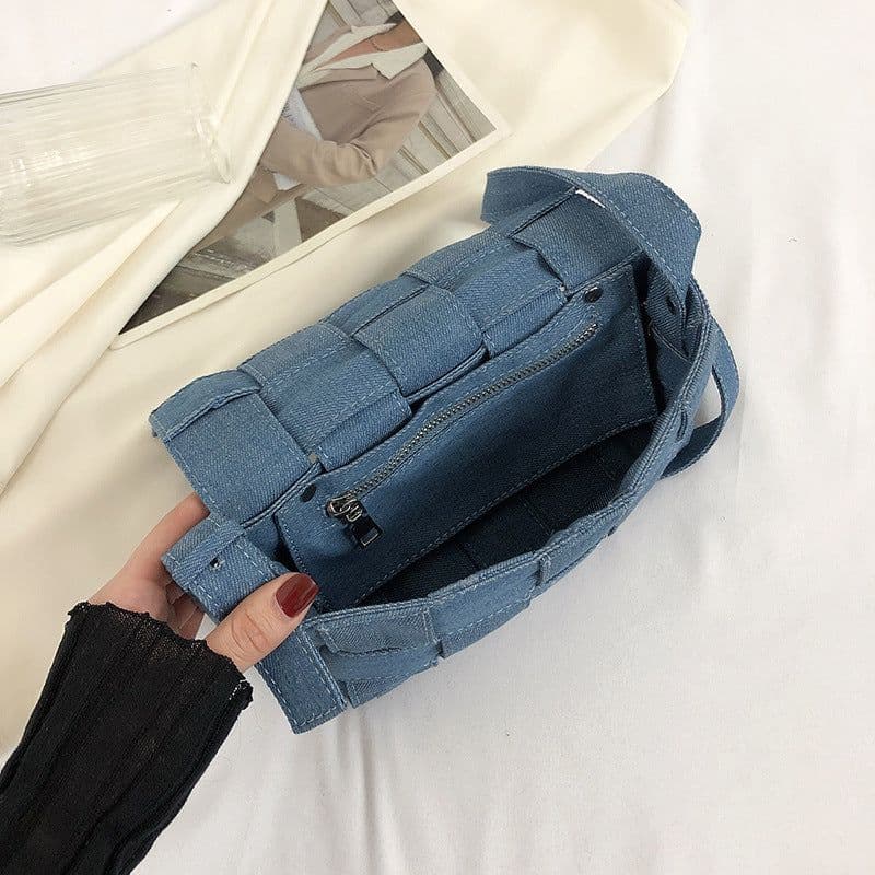 image-Women's Fashion All-match One-shoulder Crossbody Woven Bag