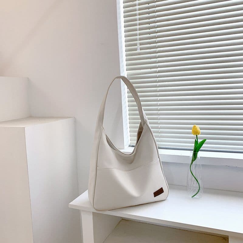 image-Women's Fashion Simple Large Capacity Retro Shoulder Bag
