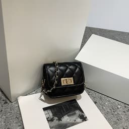 image-Women's Fashion Casual Diamond Chain Shoulder Messenger Bag