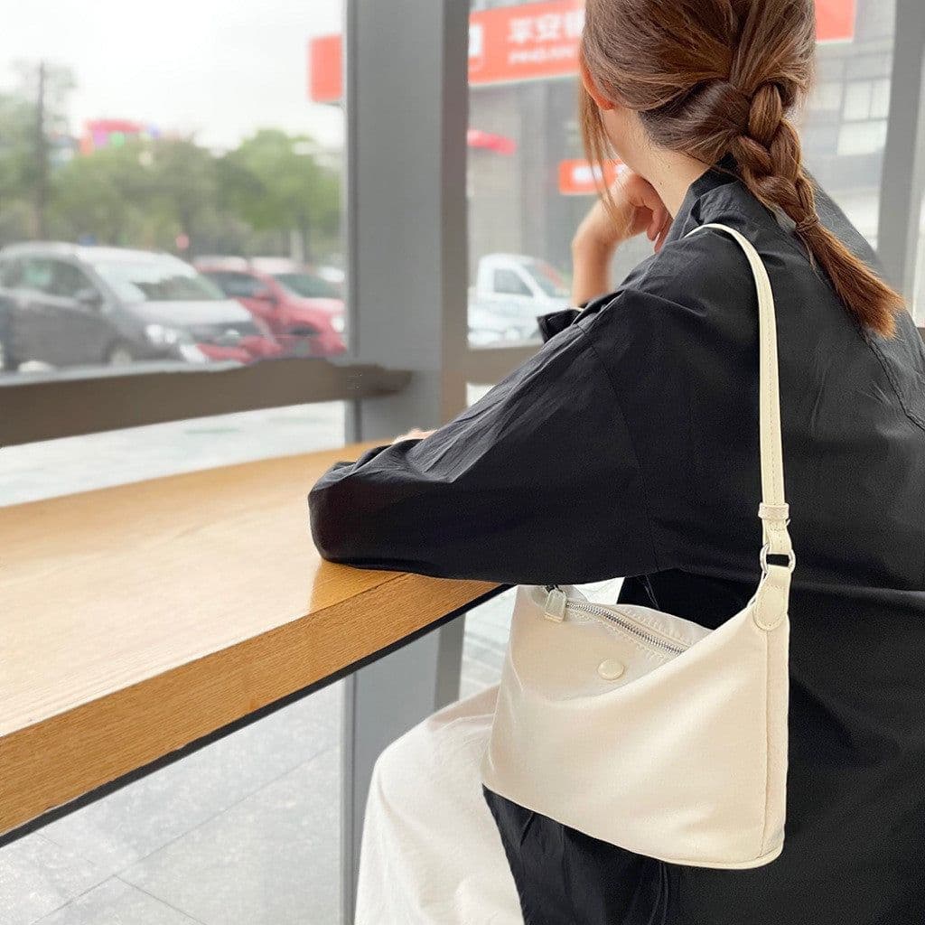 image-Women's Stylish And Lightweight Waterproof Nylon Shoulder Messenger Bag