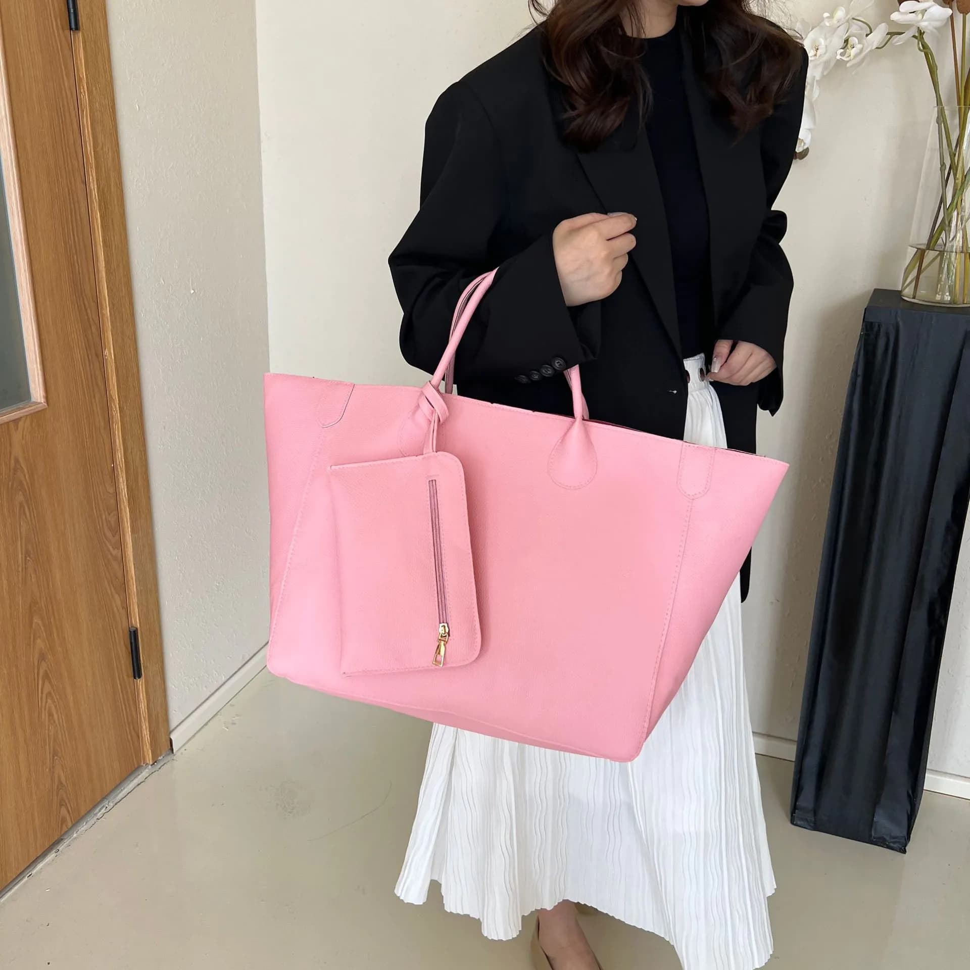 image-New Open European And American Genuine Leather Simple And Personalized Tote Mother Handheld Women's Bag