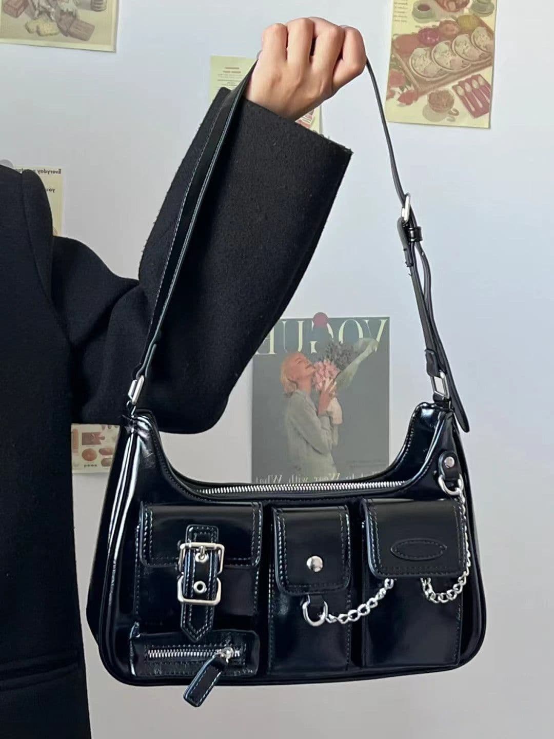 image-Hot Girl Motorcycle High-grade Hong Kong Style Chain Shoulder Underarm Bag Women
