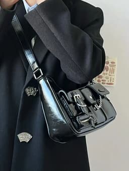 image-Hot Girl Motorcycle High-grade Hong Kong Style Chain Shoulder Underarm Bag Women