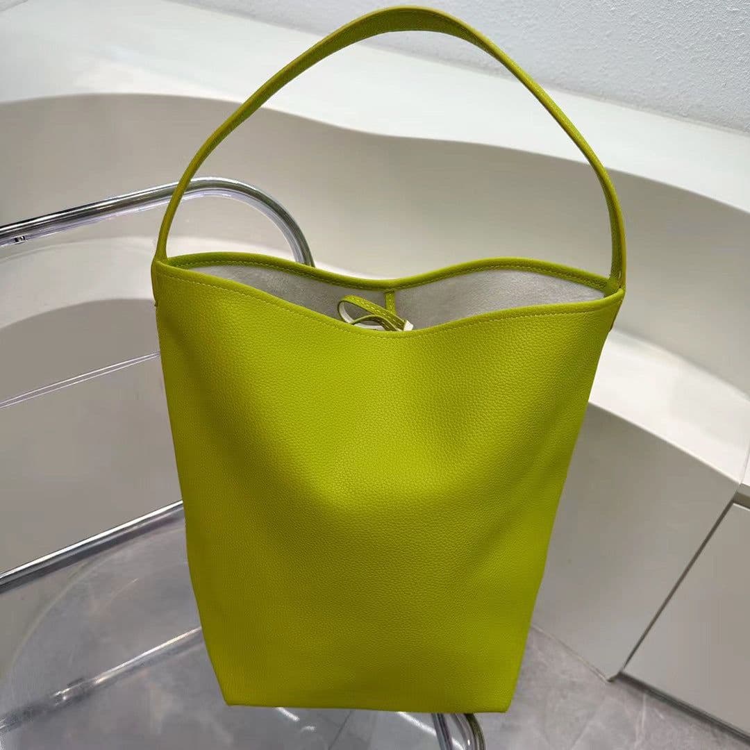 image-Fashionable And Minimalist Large Capacity Single Shoulder Mother Bag
