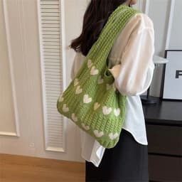 image-Fashion Large Capacity Heart-shaped Knitted Woven Shoulder Bag