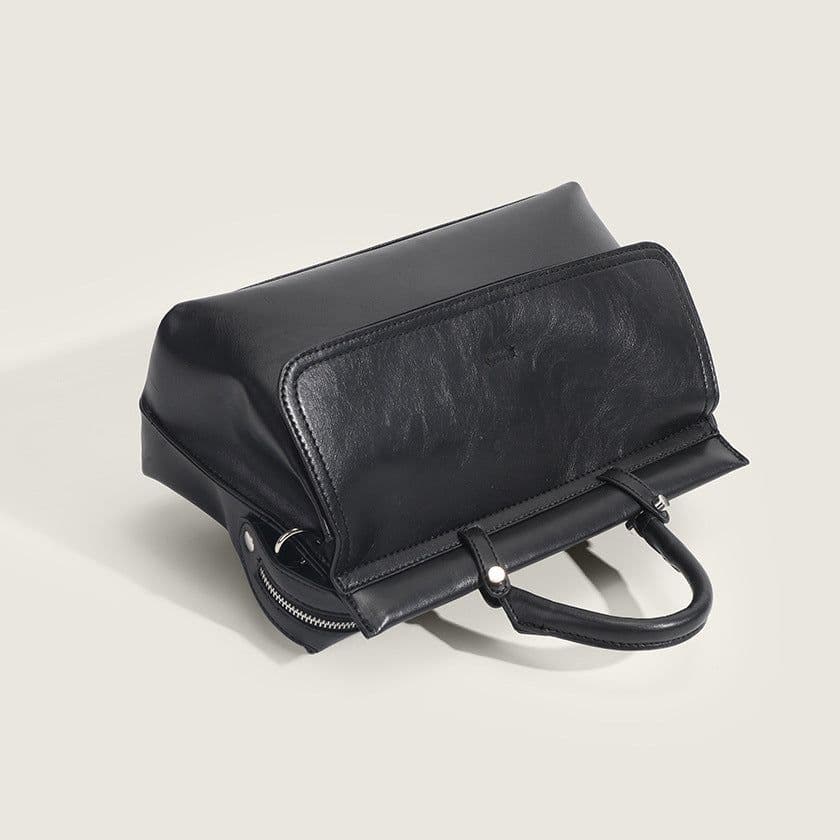 image-Fashion European And American Style Retro Shoulder Messenger Tote Bag