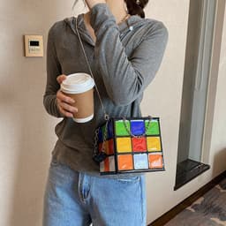 image-Fashion Color Contrast Cute Personality Creative Rubik's Cube Shape Portable Hand-carrying Chain Bag