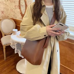 image-Retro Crossbody Korean Versatile One-shoulder Brown Messenger Bag