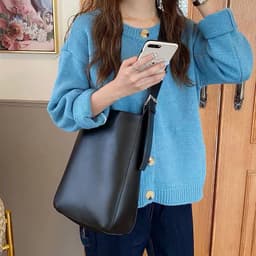 image-Retro Crossbody Korean Versatile One-shoulder Brown Messenger Bag