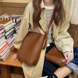 image-Retro Crossbody Korean Versatile One-shoulder Brown Messenger Bag