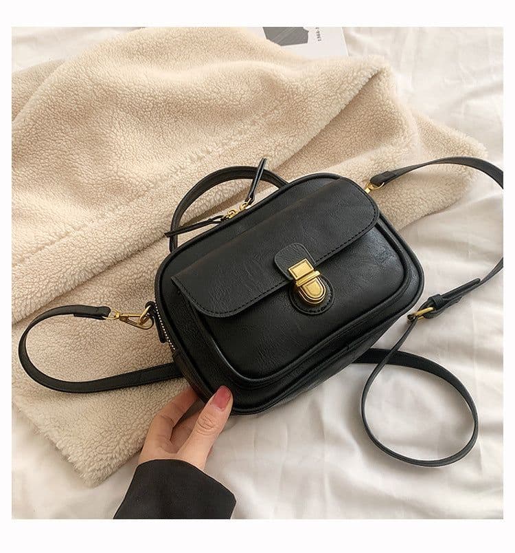 image-All-match Commuting Fashion Portable Small Square Bag