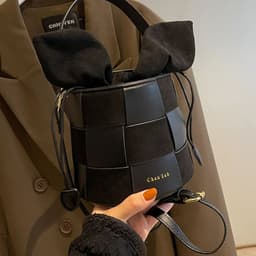 image-Women's Fall Winter Fashion Frosted Woven Portable Bucket Bag