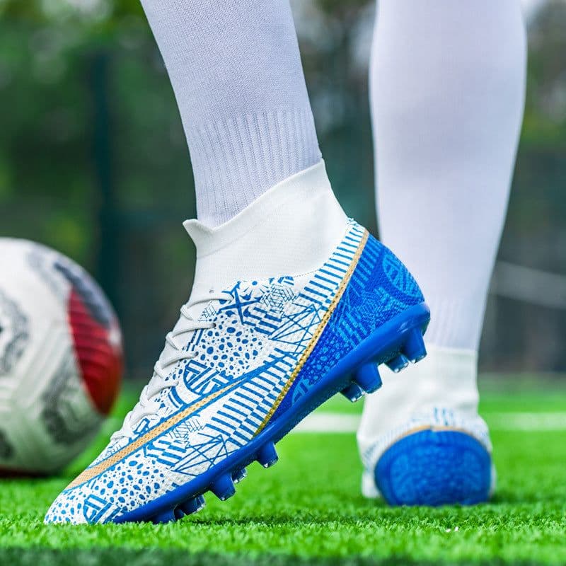 image-Soccer Shoes Men's Broken Nails Training Shoes Game Sneakers