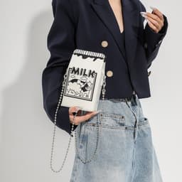 image-Women's Fashion Personality And Creativity Shoulder Messenger Bag