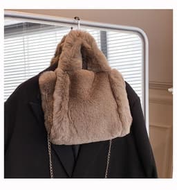 image-Winter Women's Fashion Large Capacity Plush Hand-carrying Bag