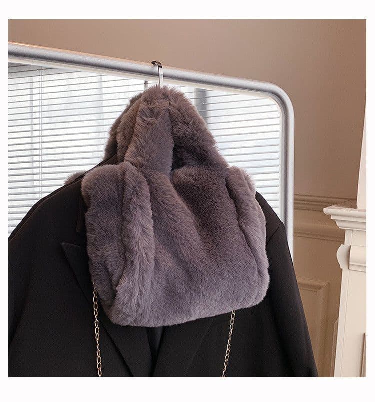 image-Winter Women's Fashion Large Capacity Plush Hand-carrying Bag