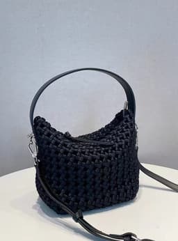 image-Nylon Hand-woven Lunch Box Handbag All-match Underarm Shoulder Messenger Bag