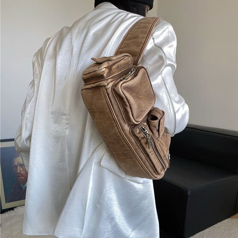 image-Niche Locomotive Style Multi-pocket Retro Denim Shoulder Messenger Bag