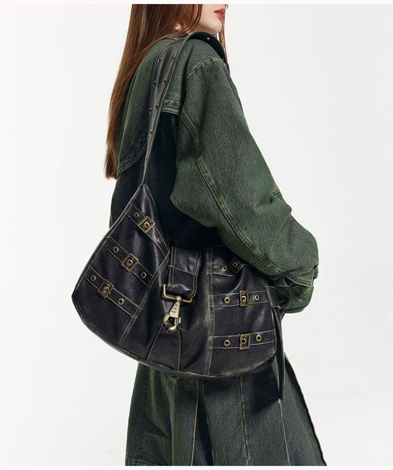 image-Tote Underarm Shoulder Portable Retro Large Capacity Commuter Black Bag