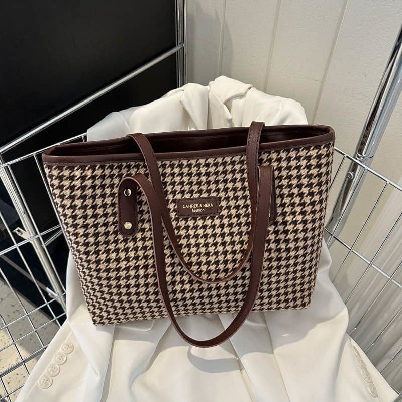 image-Women's Fashion Retro Large Capacity Shoulder Bag