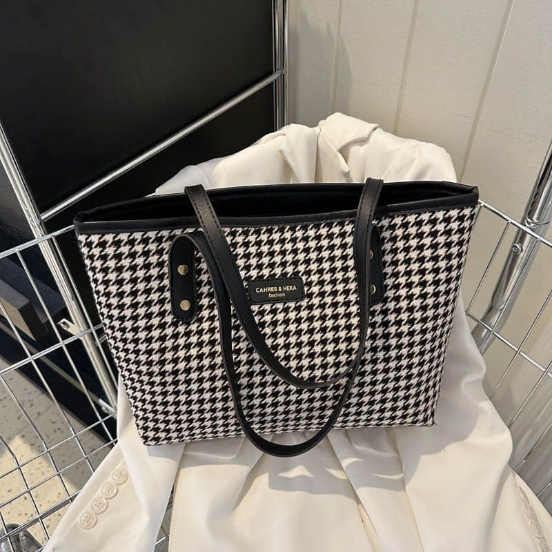 image-Women's Fashion Retro Large Capacity Shoulder Bag