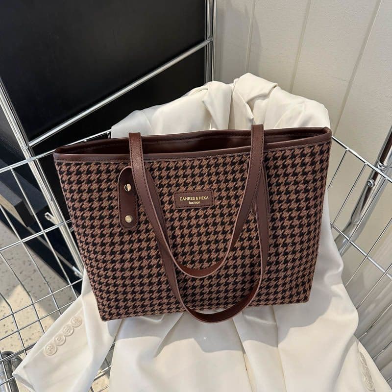 image-Women's Fashion Retro Large Capacity Shoulder Bag